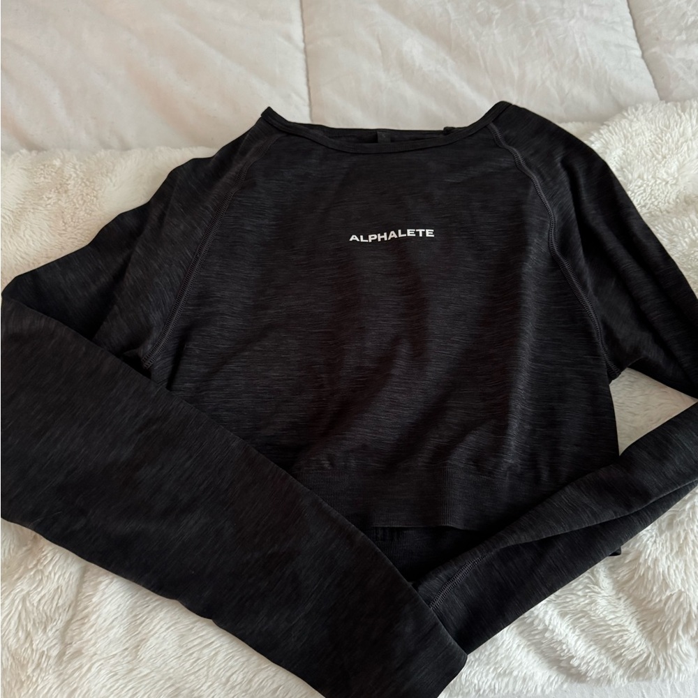 Alphalete Crop